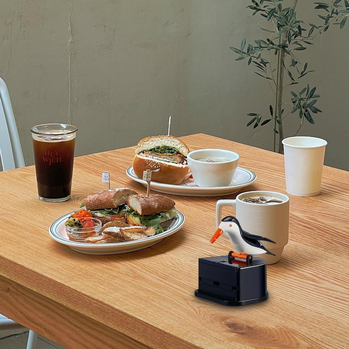 ✨Bird Toothpick Dispenser, Automatic Toothpick Holder with Cute Seagull Design, Hygienic Toothpick Container for Kitchen Table, Dining Room, Restaurant and Home Use